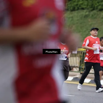 Runner Photo 8076065