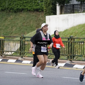Runner Photo 8076085