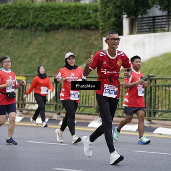 Runner Photo 8076092