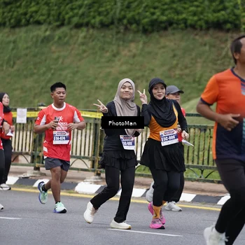 Runner Photo 8076105
