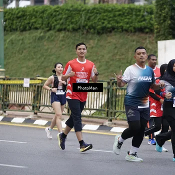 Runner Photo 8076123