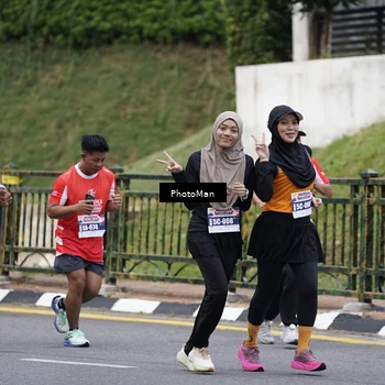 Runner Photo 8076124