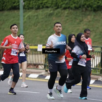 Runner Photo 8076131