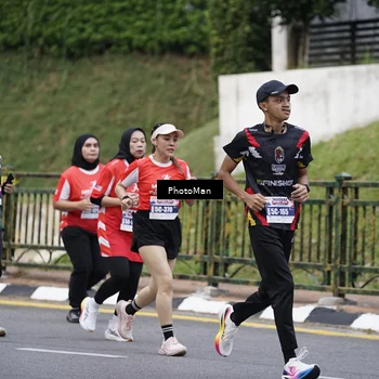 Runner Photo 8076165