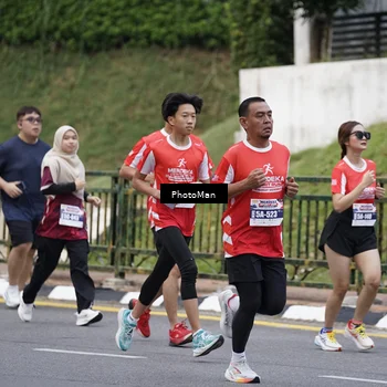 Runner Photo 8076175