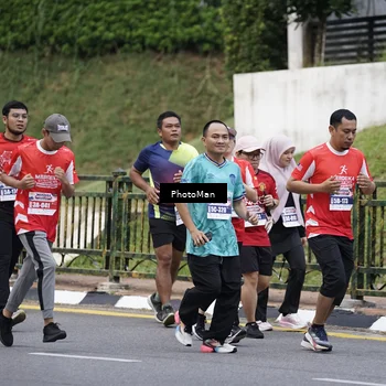 Runner Photo 8076203