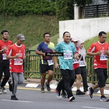 Runner Photo 8076208