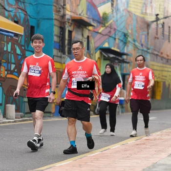 Runner Photo 8076210