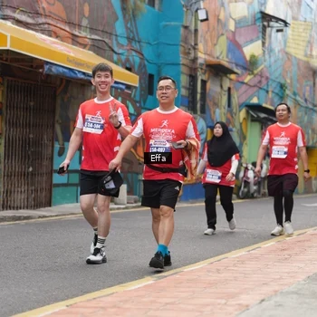 Runner Photo 8076214