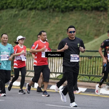 Runner Photo 8076217
