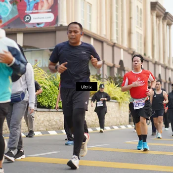 Runner Photo 8076246