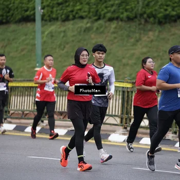 Runner Photo 8076249