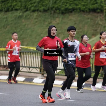 Runner Photo 8076258