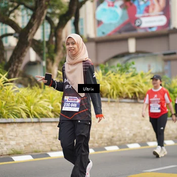 Runner Photo 8076263