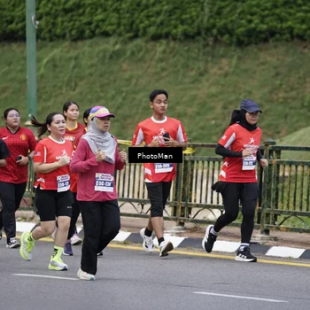Runner Photo 8076268