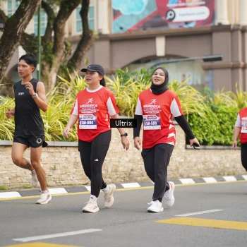 Runner Photo 8076274
