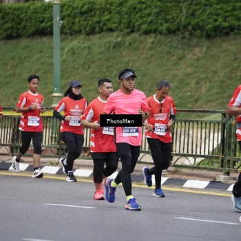 Runner Photo 8076277