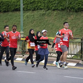 Runner Photo 8076283