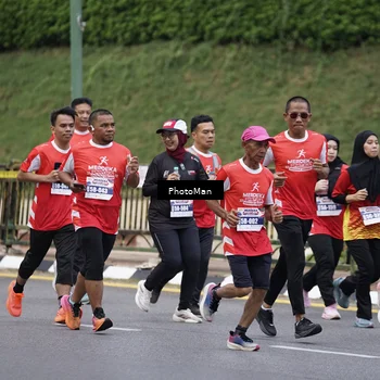 Runner Photo 8076294
