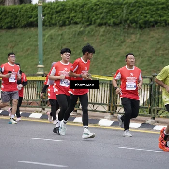 Runner Photo 8076318