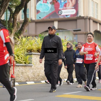 Runner Photo 8076342