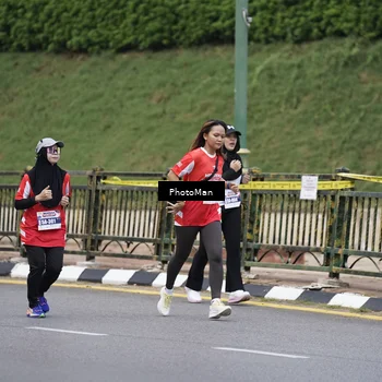 Runner Photo 8076359