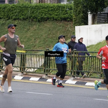 Runner Photo 8076369