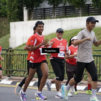 Runner Photo 8076395