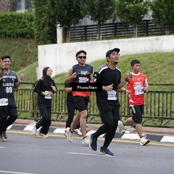 Runner Photo 8076404