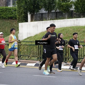Runner Photo 8076405