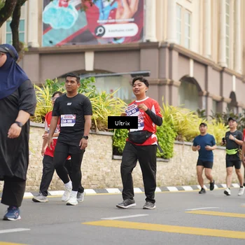 Runner Photo 8076413