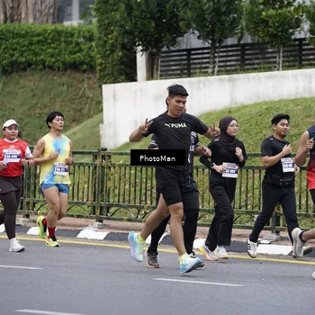 Runner Photo 8076414