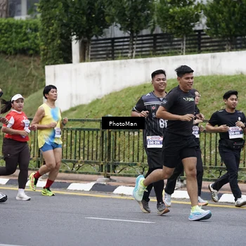Runner Photo 8076415