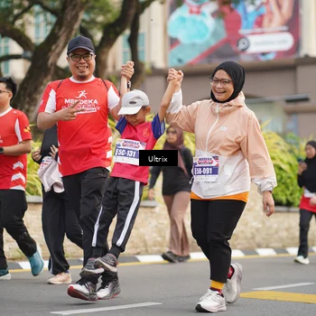 Runner Photo 8076432
