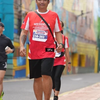 Runner Photo 8076441