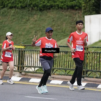 Runner Photo 8076463