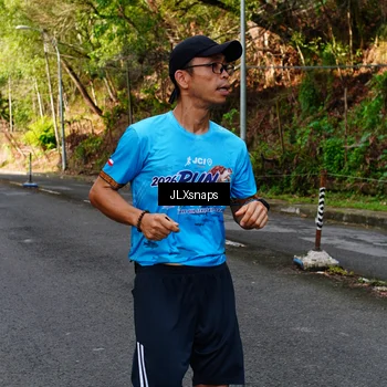 Runner Photo 8076495