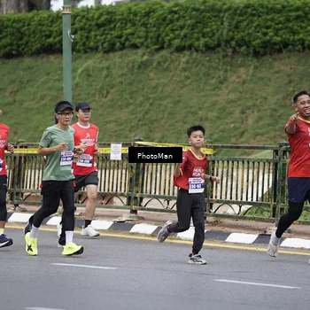 Runner Photo 8076500