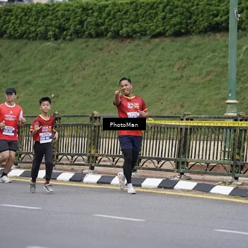 Runner Photo 8076503