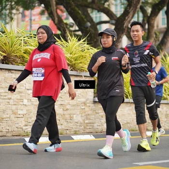 Runner Photo 8076521