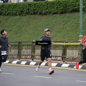 Runner Photo 8076538