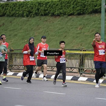 Runner Photo 8076544
