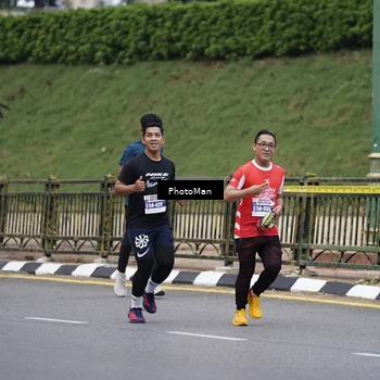 Runner Photo 8076641