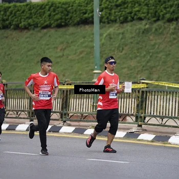 Runner Photo 8076646