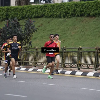 Runner Photo 8076653