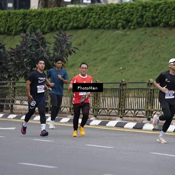 Runner Photo 8076655