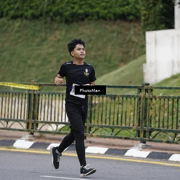 Runner Photo 8076733