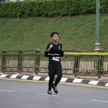 Runner Photo 8076734