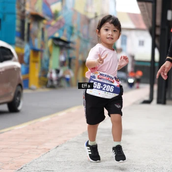 Runner Photo 8076757