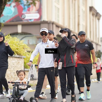 Runner Photo 8076843
